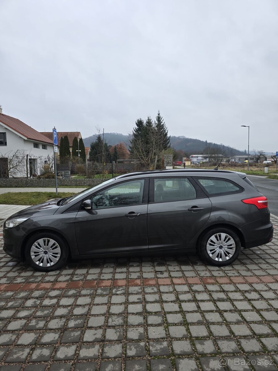 Focus 1.6 16V Ti-VCT - 4