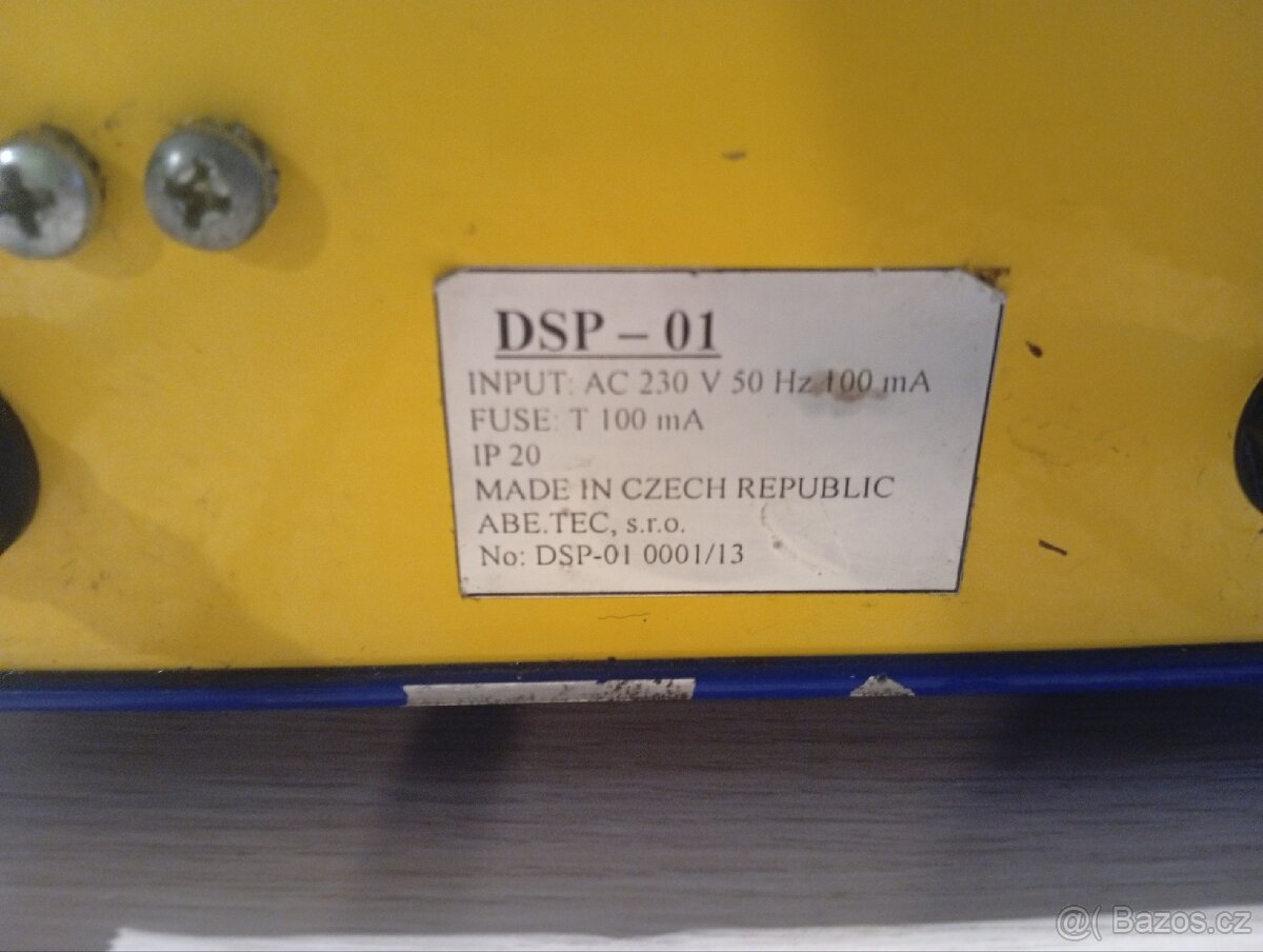 Pneumatický dávkovač pasty a tavidla - 4