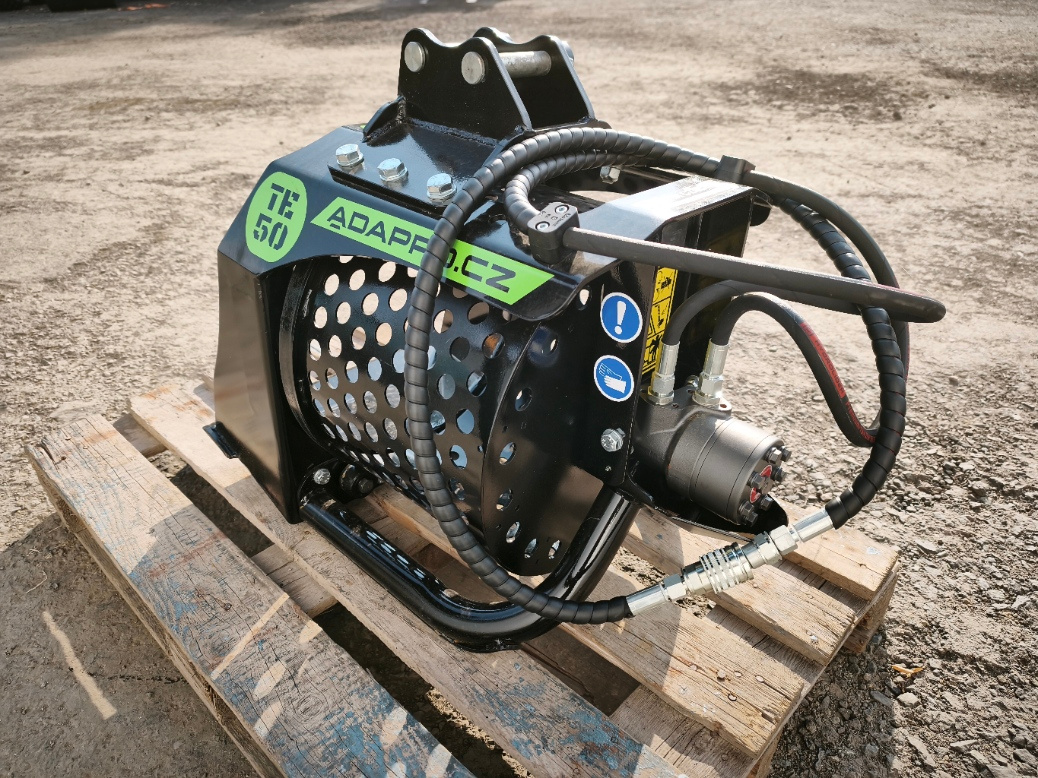 Třídička zeminy, bubnová pro minibagr cca 1t - 4