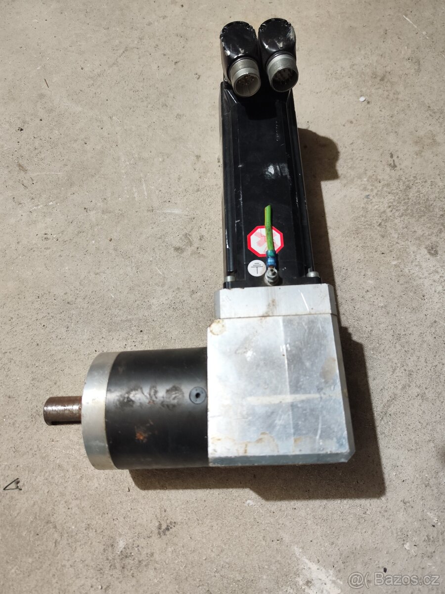 SCHNEIDER Servomotor PMSM - 4