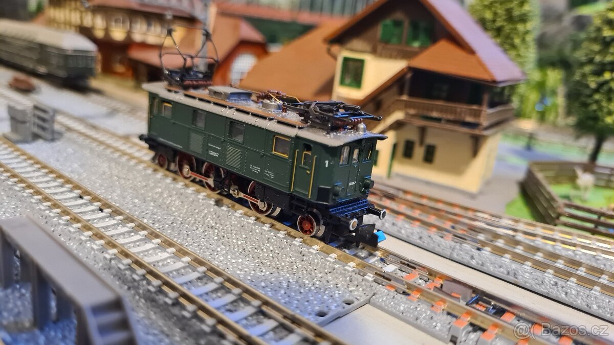 Vláčky N - električka BR 132 - 4