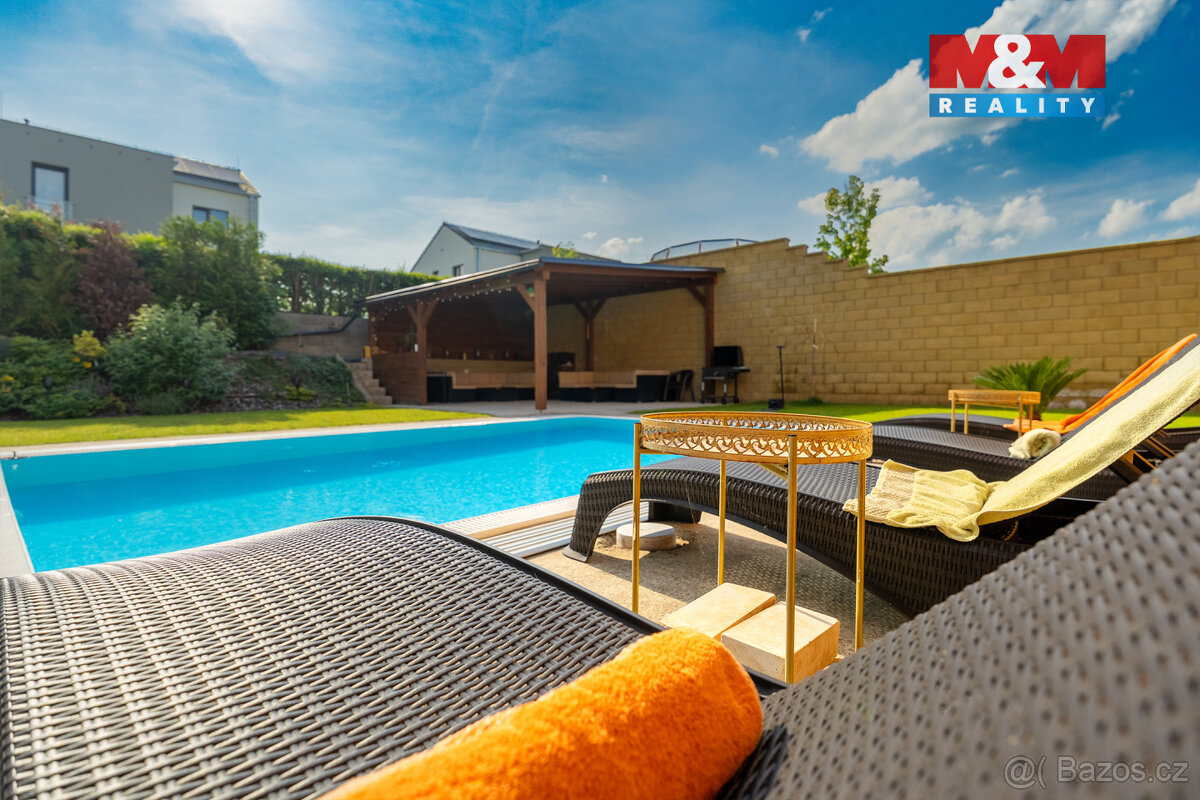 Prodej rodinného domu v obci Veleň, ul. U Skalky - 4