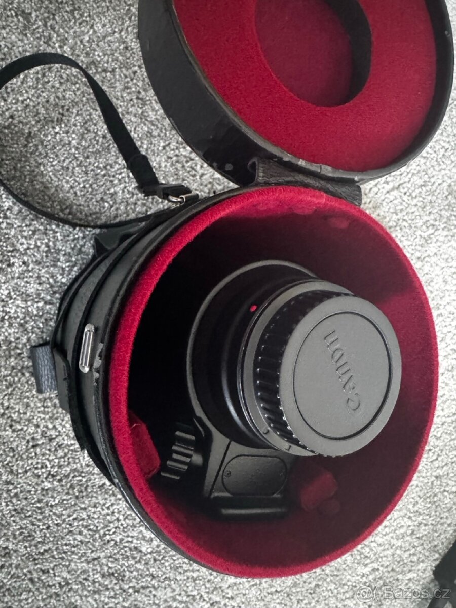 2 objektivy + příslušenství - 4