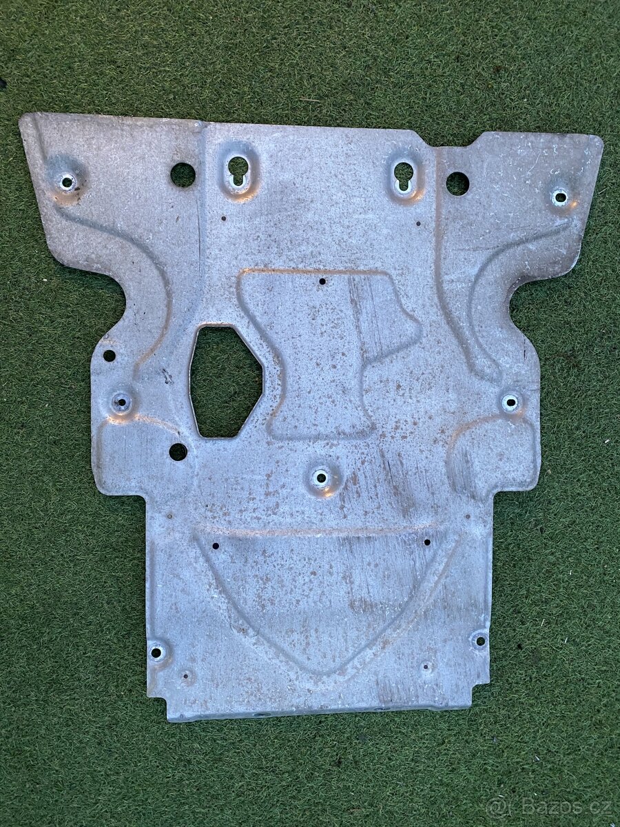 Range Rover Sport kryt podvozku 2018 -