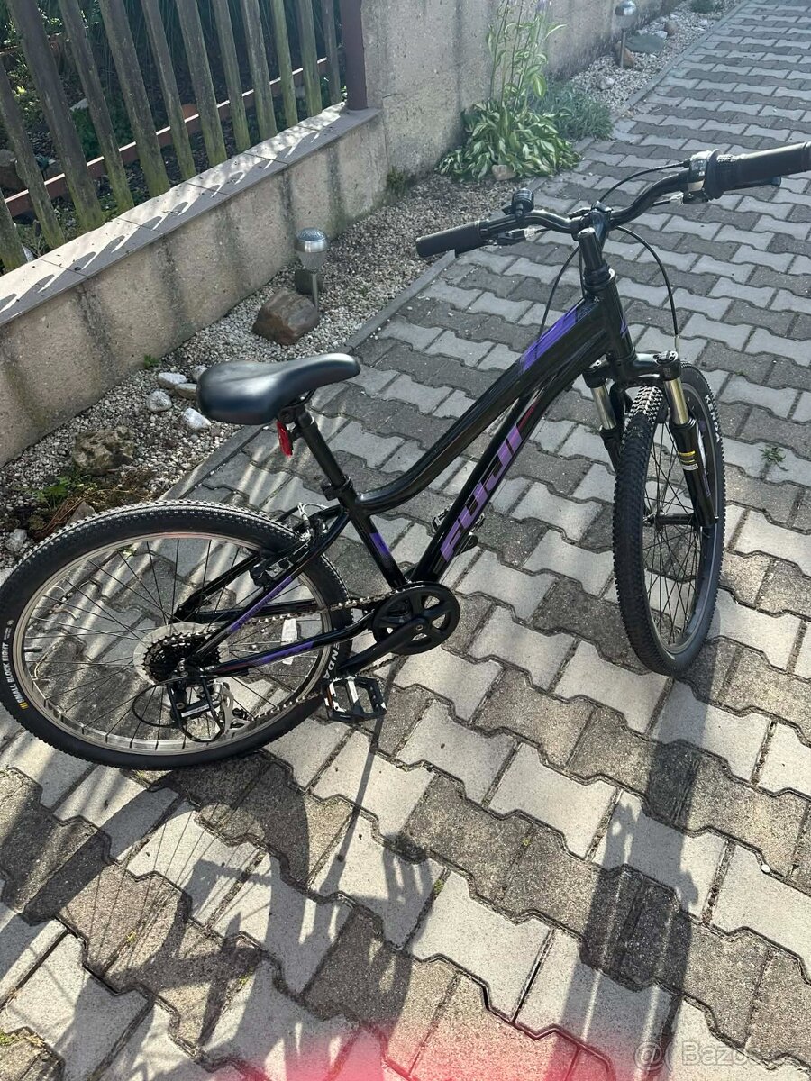 Dívčí horské kolo vel 24 - 4