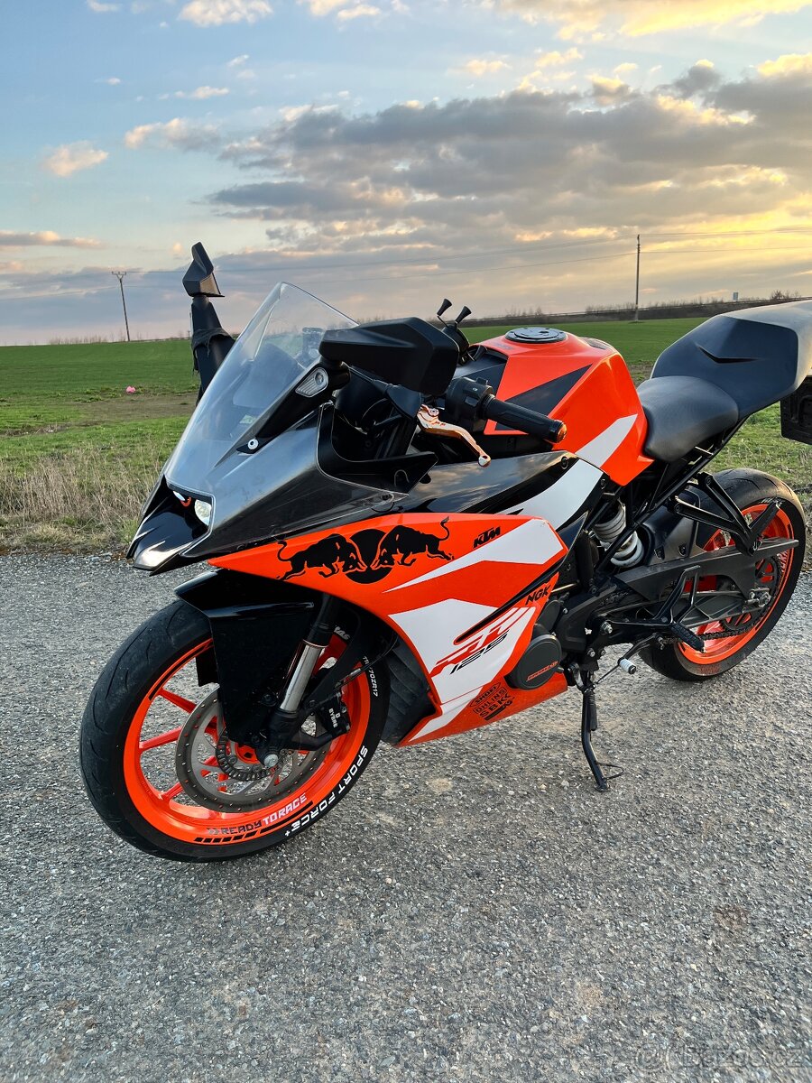 KTM RC 125 - 4