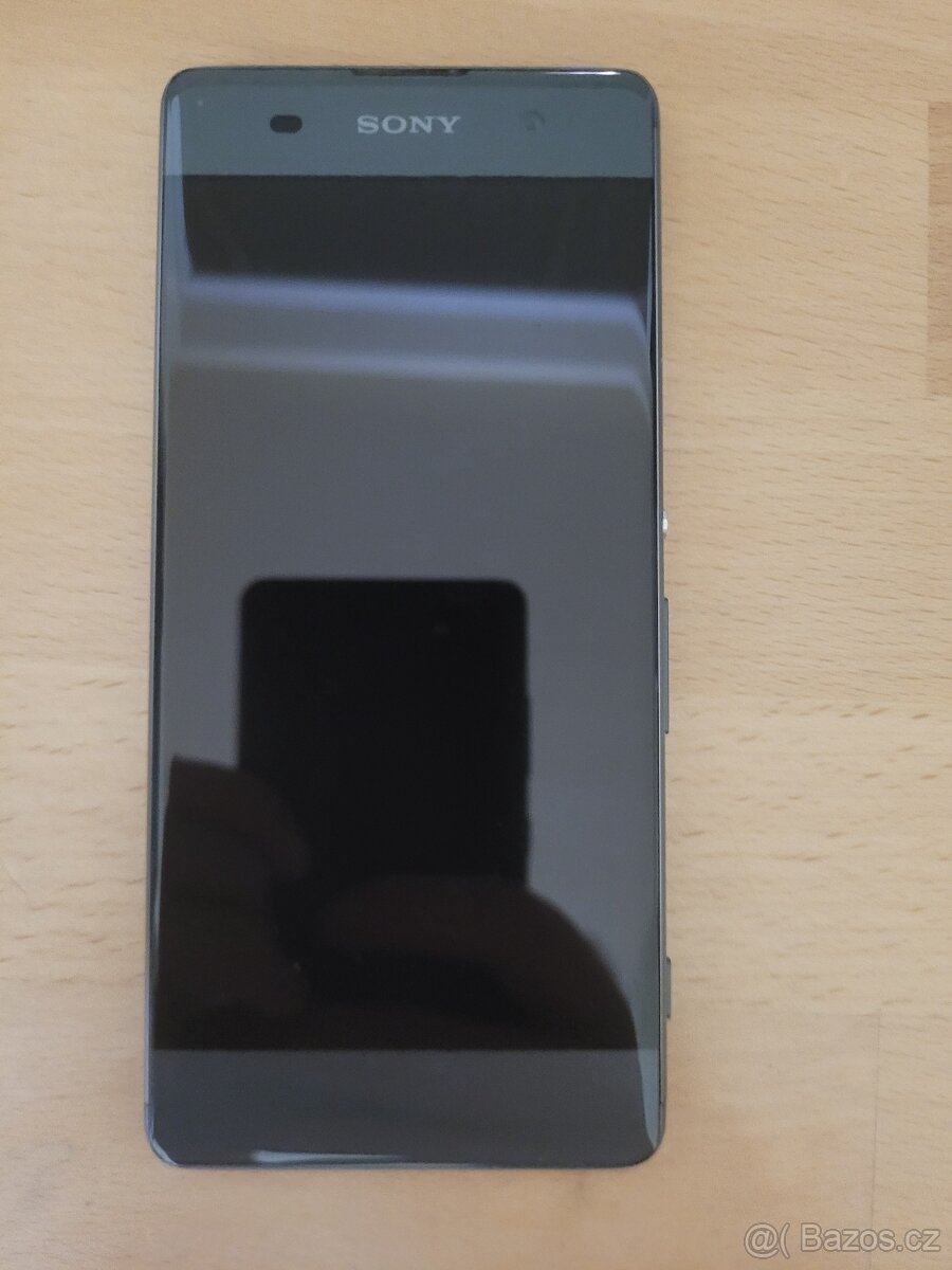 Sony Xperia F3111 - 4