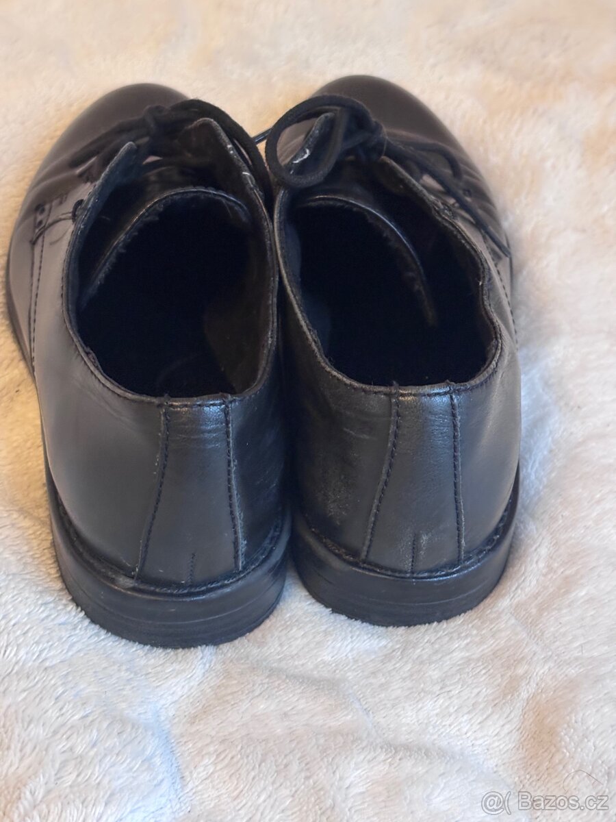 Kožené boty Baťa velikost 36, černá barva - 4
