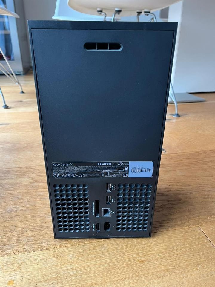 Xbox Series X 1TB/SSD - 4