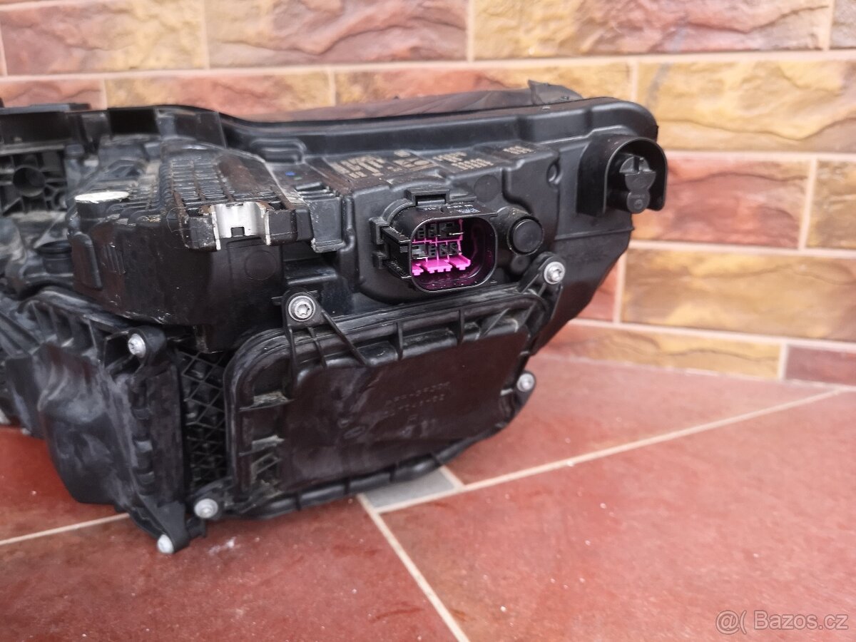 Pravý přední Matrix světlomet Audi A6 C8 4K0941036 - 4