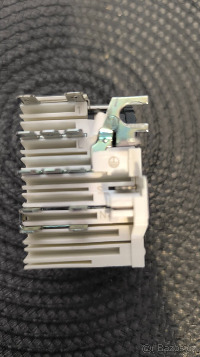 relé TX1F6 do lednice - 4