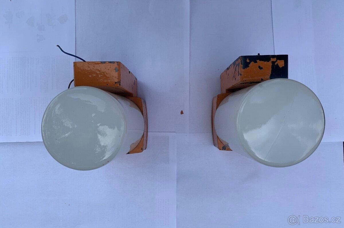 PRODÁM FUNKČNÍ RETRO OSVĚTLENÍ - 4