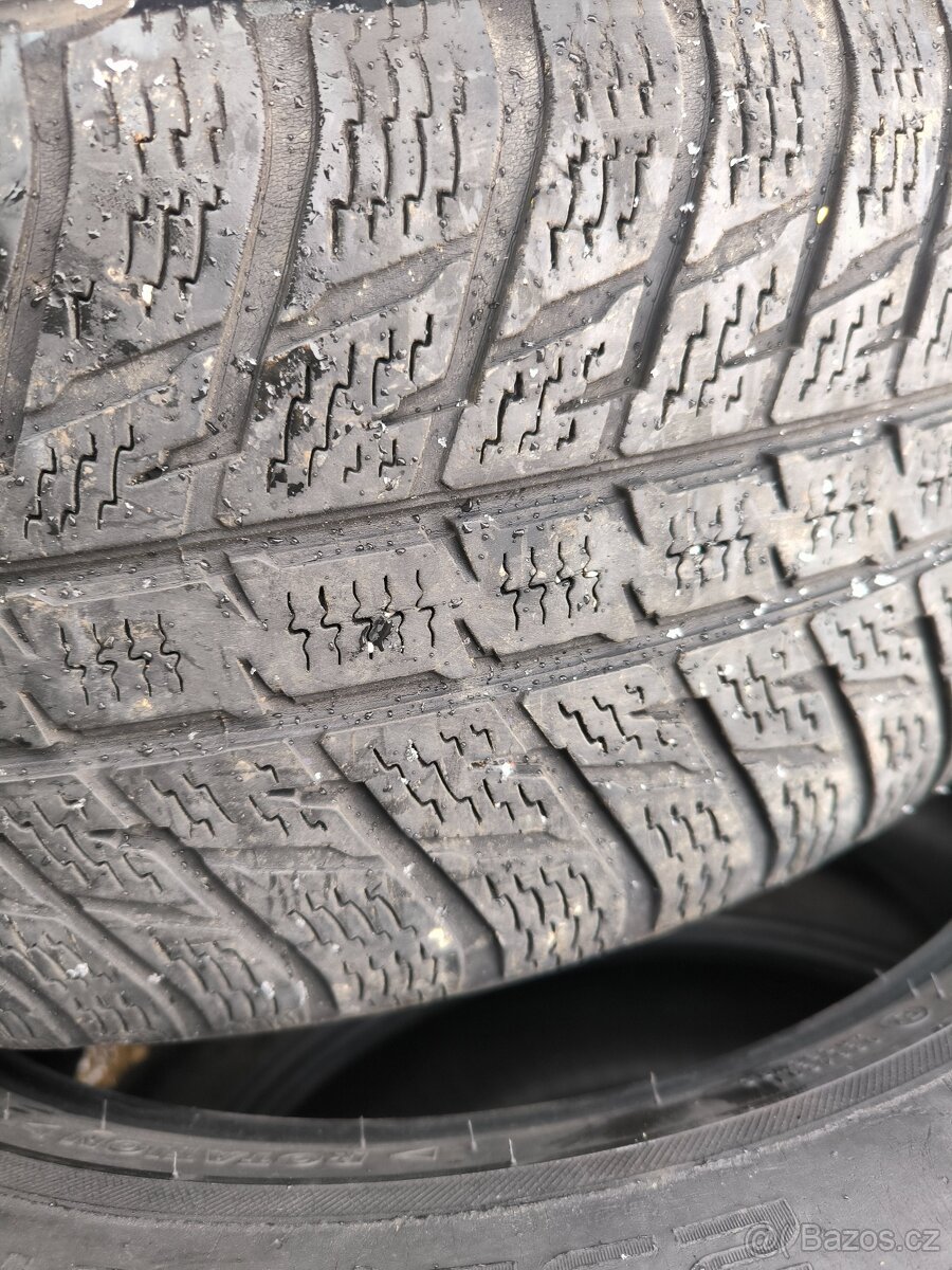 Zimní pneu Nokian WR 235/55 R19 - 4