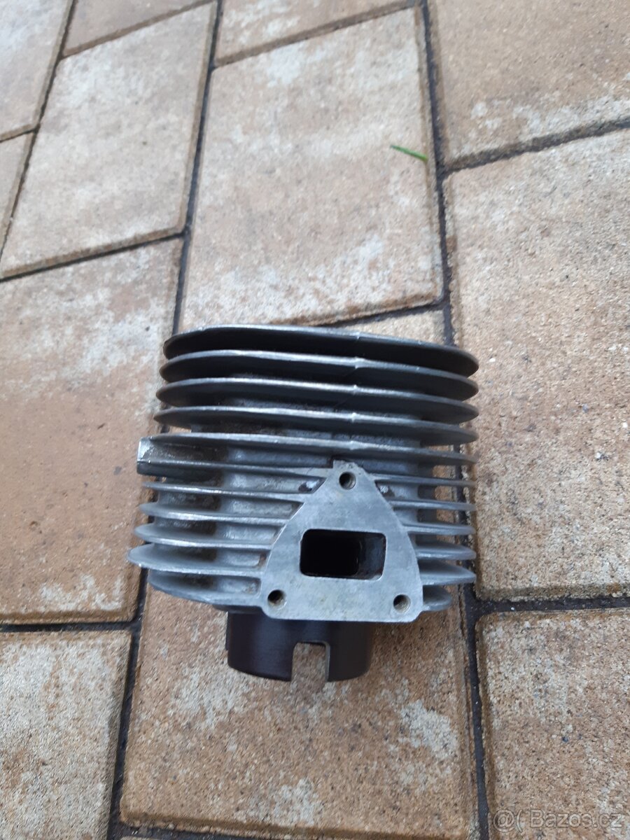 Válec Simson, trojúhelníkové sání - 4