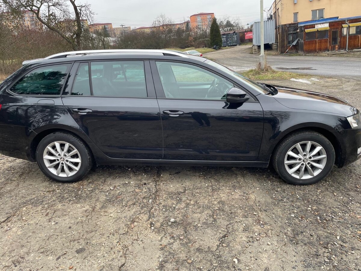 Octavia 3 COMBI 2.0 TDI 110kW ELEGANCE DSG 2015 - 4
