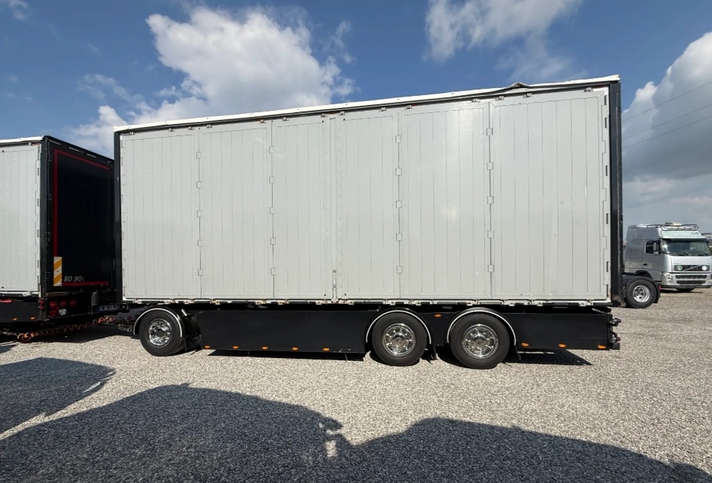 Volvo FH16 660 6x2 E6 - souprava skříň - 4