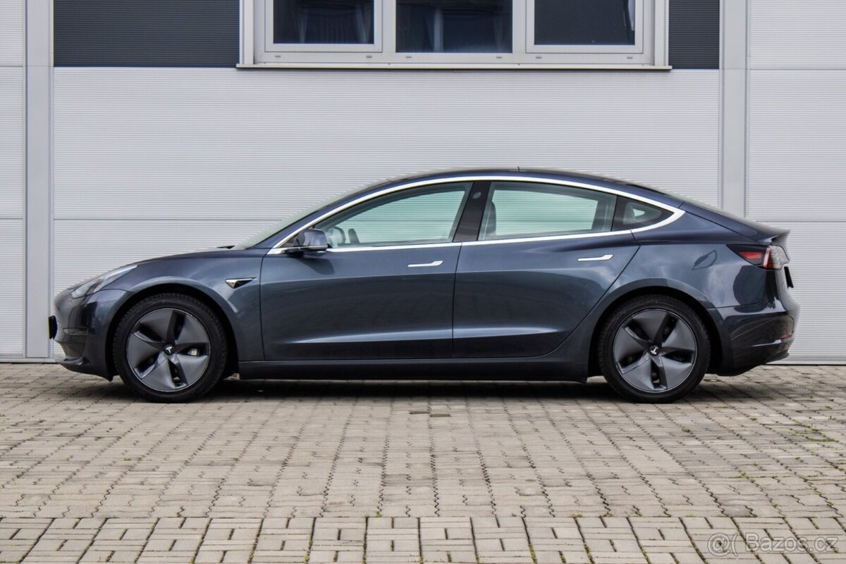Tesla Model 3 Long Range - 4