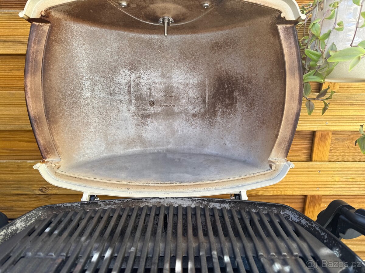 Gril Weber q 120 - 4