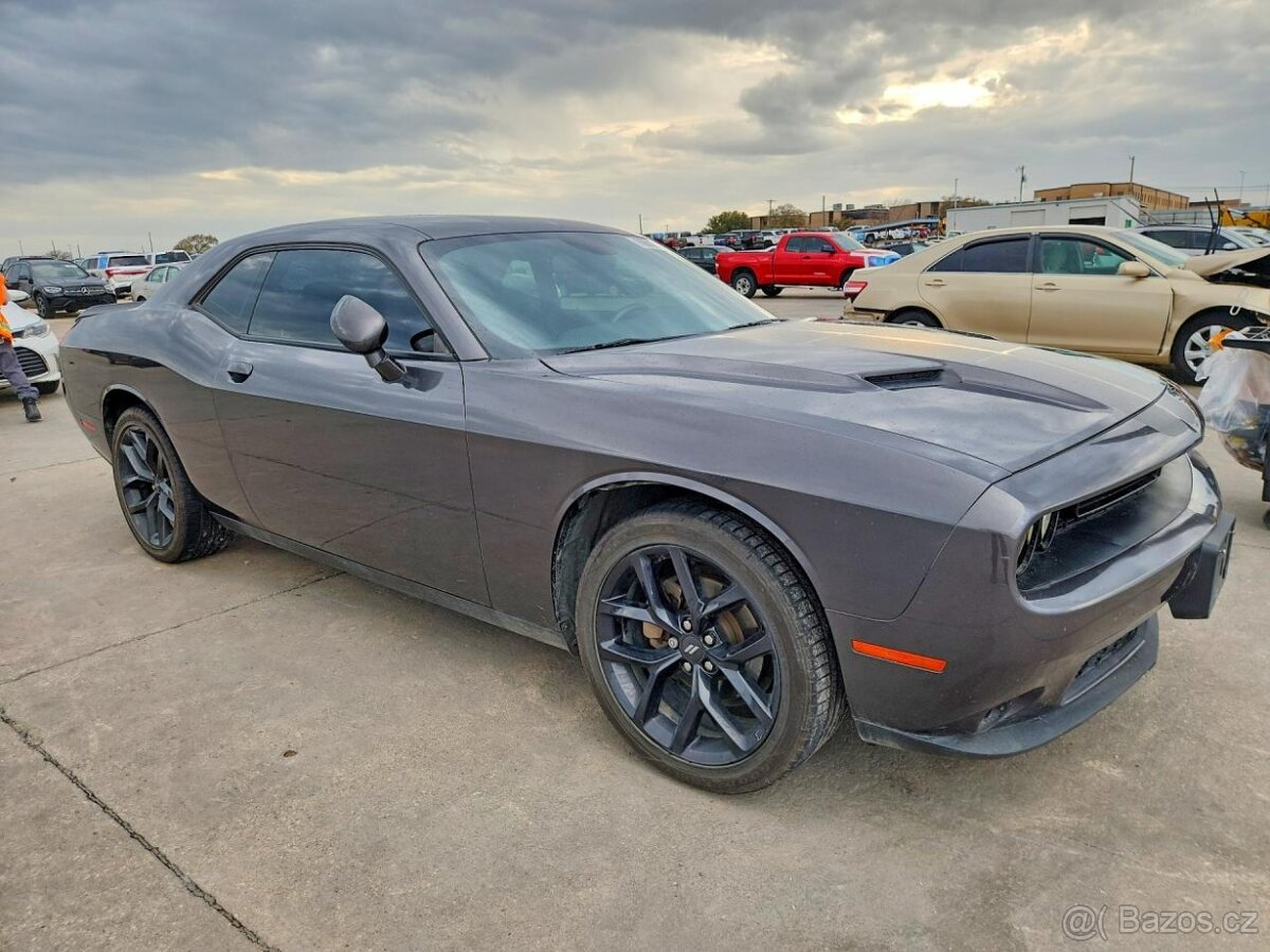 2022 DODGE CHALLENGER SXT - 4