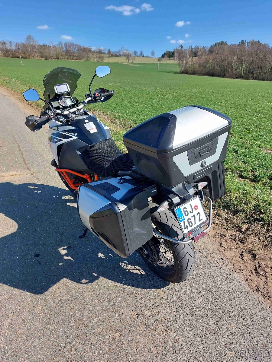 KTM 1090 Adventure R