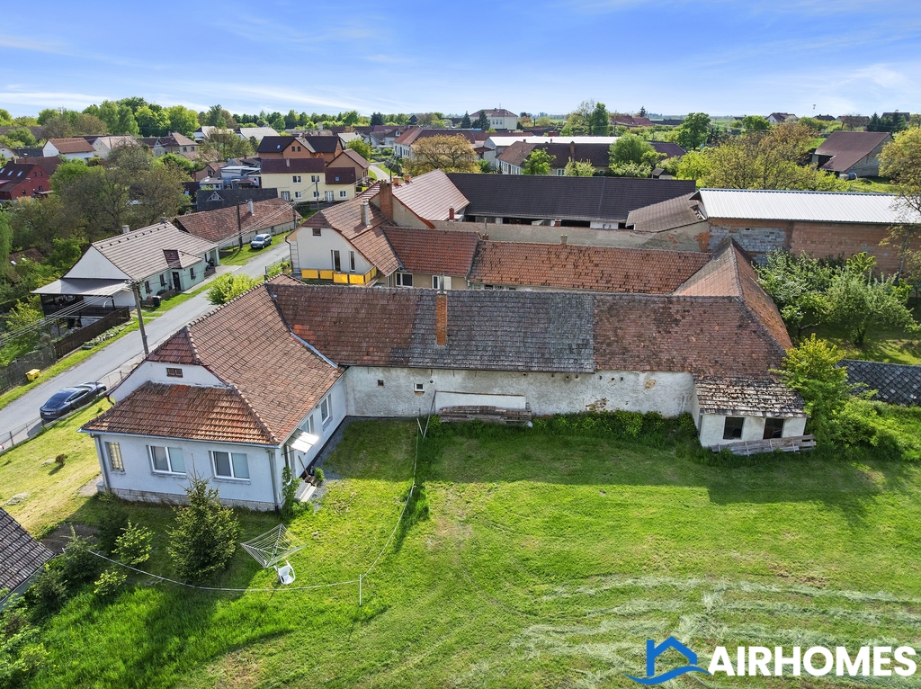 Nádherná historická usedlost v centru Vysočiny - 4