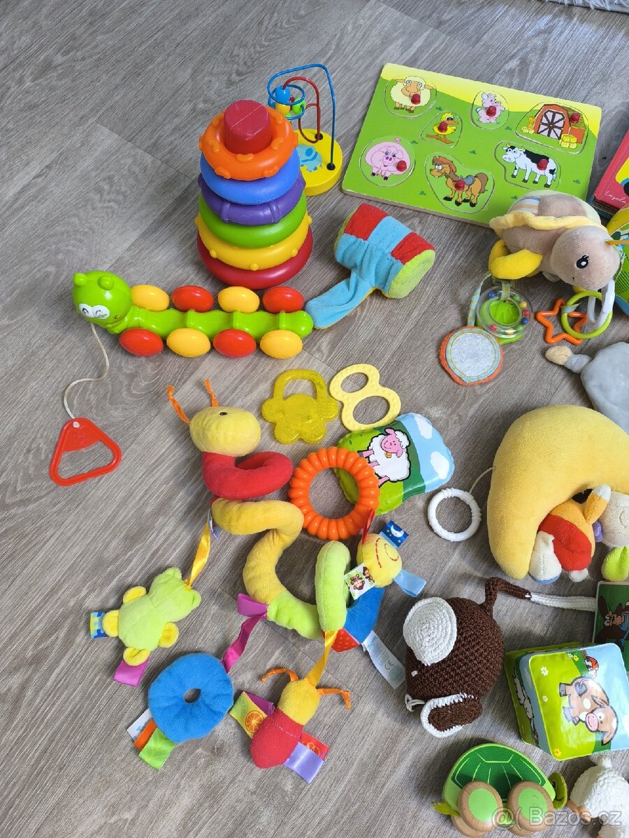 Mix hraček pro miminko 28ks - 4