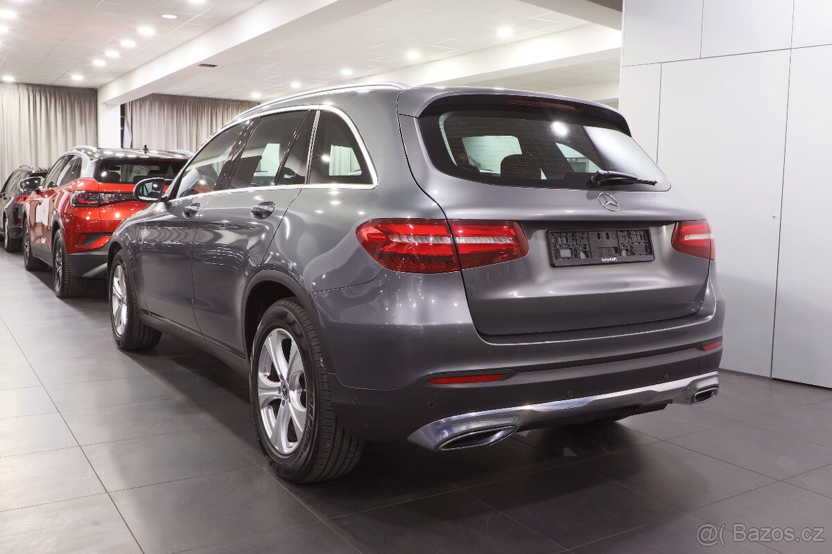 Mercedes-Benz GLC220d 125kW 4x4 - otevřeno celý víkend do 20 - 4