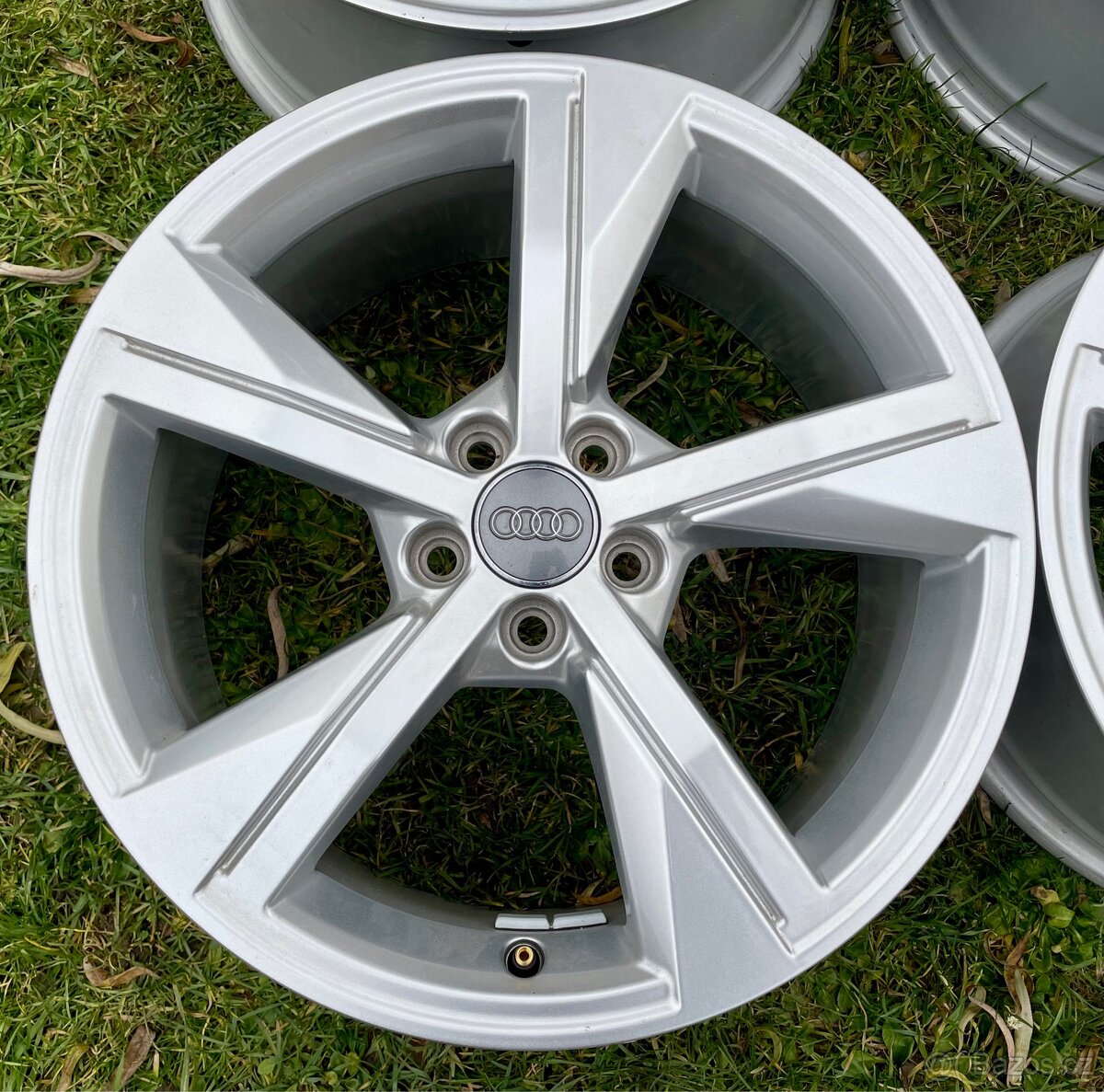 alu Audi A1 5x100 7,5jx17 ET46 - 4