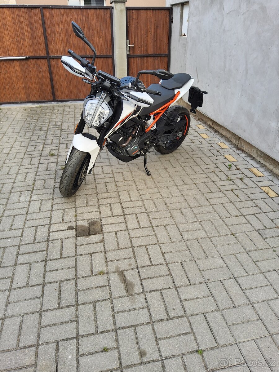 KTM Duke 125 - 4