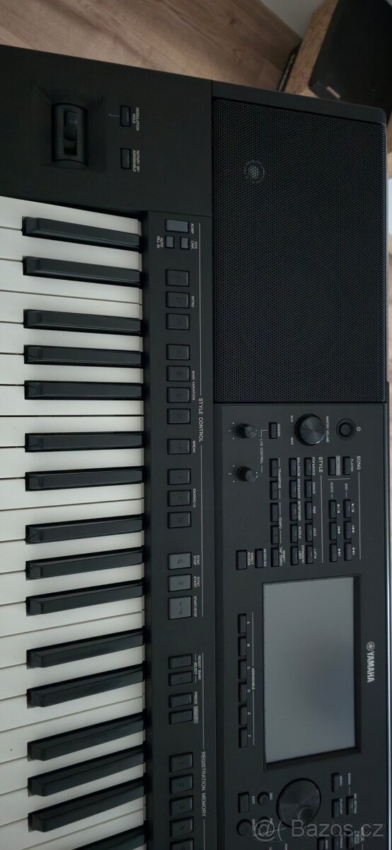 Yamaha psr sx700 - 4