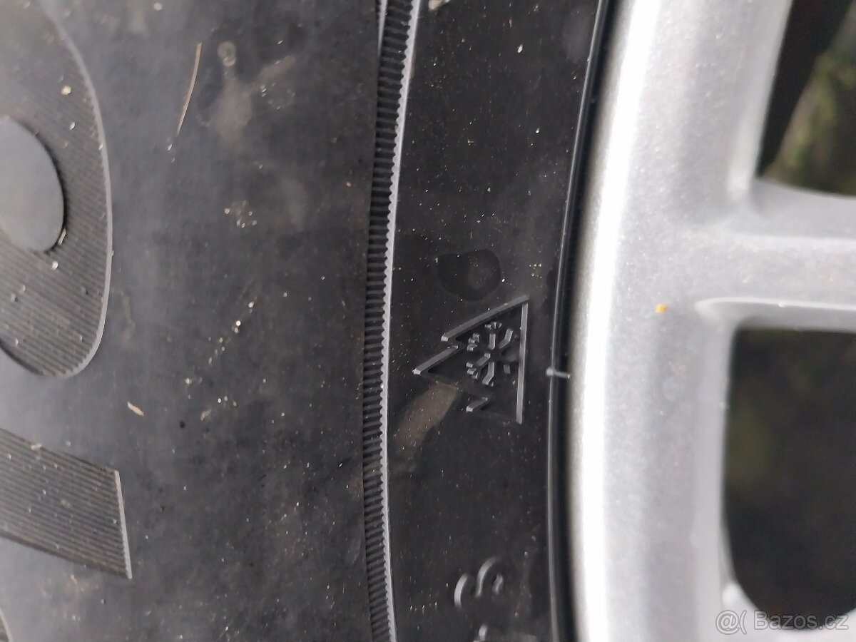 Jaguar F-place 255/60/18 - 4