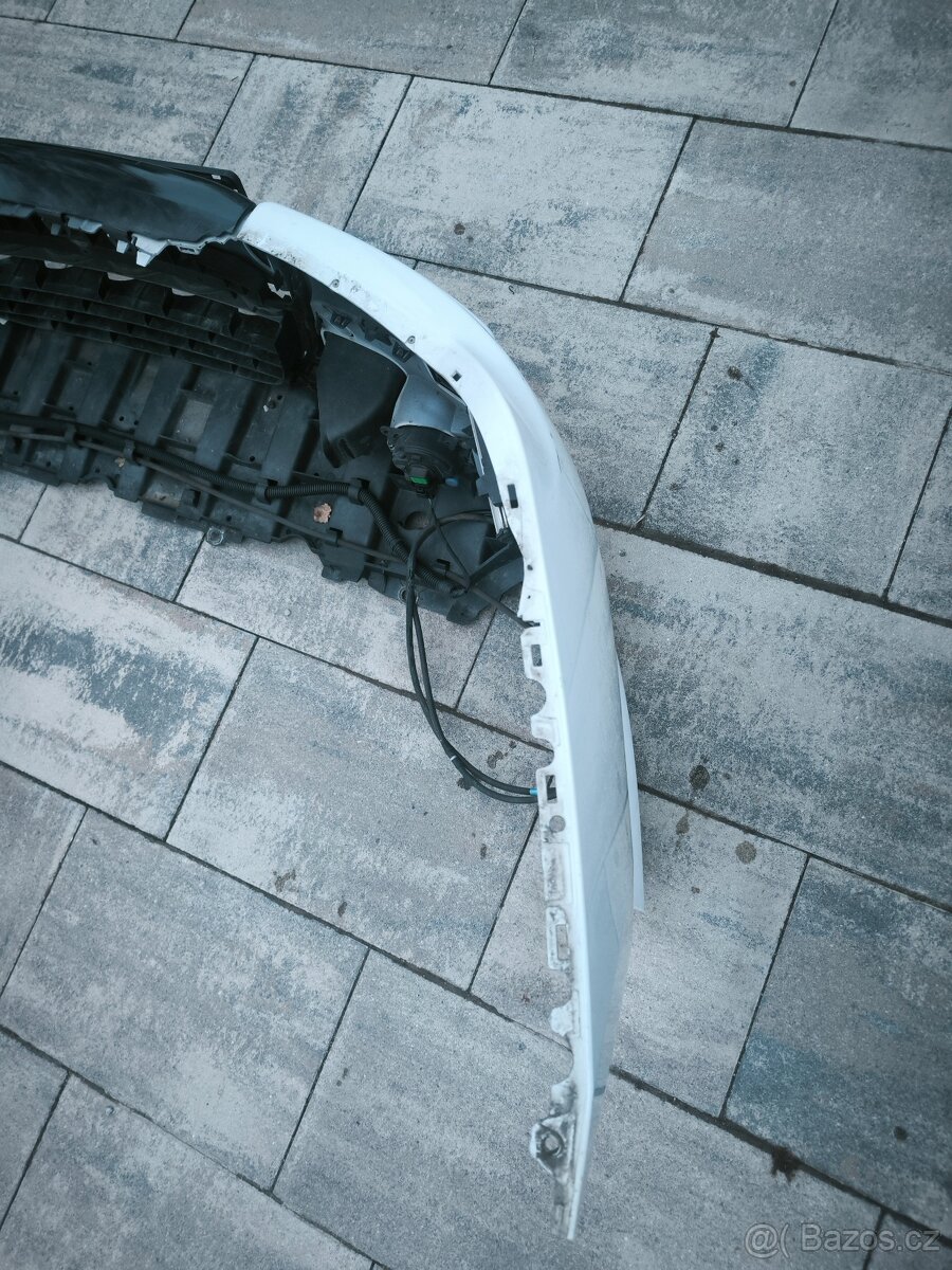 Přední nárazník Renault laguna III - 4