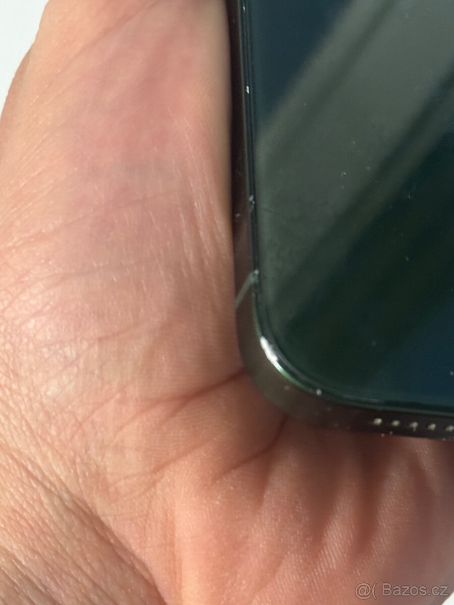 IPhone 13 - 4
