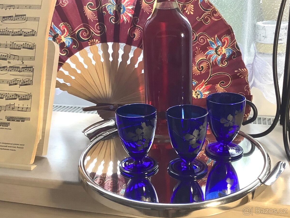 Vintage sada panáků z kobaltově modrého skla - 4