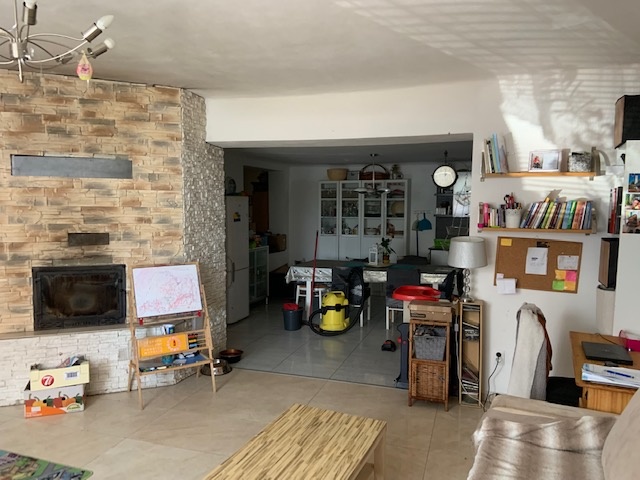 Prodej RD 6+kk Drnholec o 298 m2 před dokončením rekonstrukc - 4