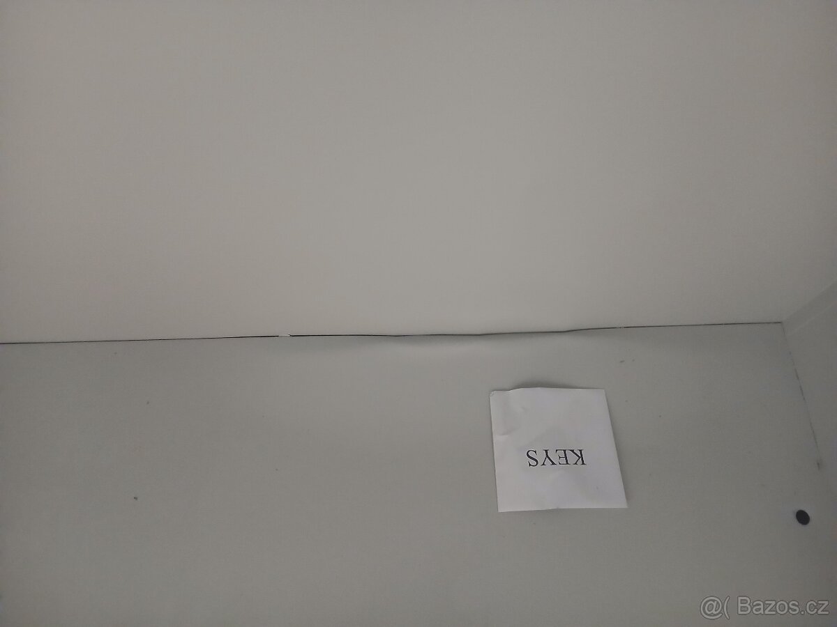 Plechová skřín. - 4