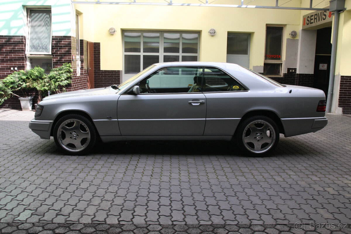 Mercedes-Benz 124 300 CE - 4