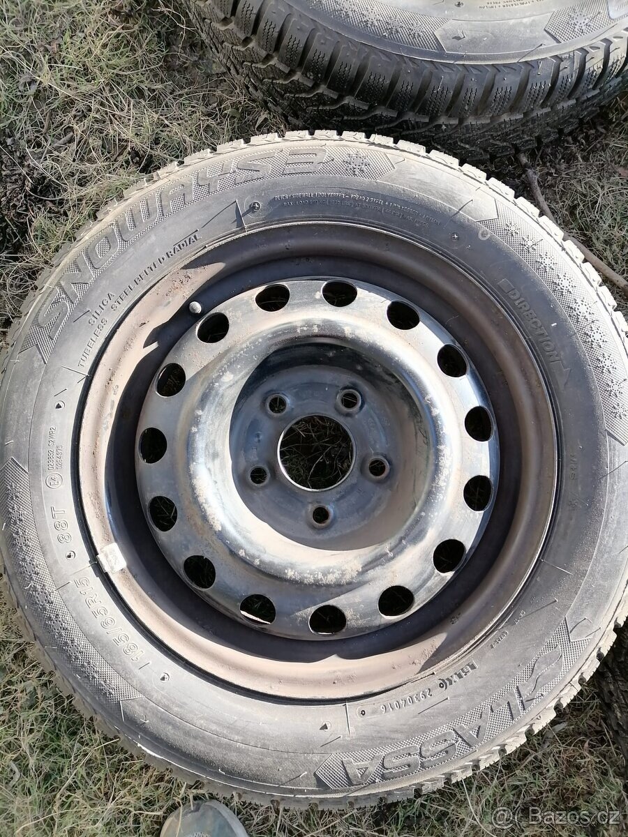 HYUNDAI KIA disky 5x114,3 R15 ET 47 - 4
