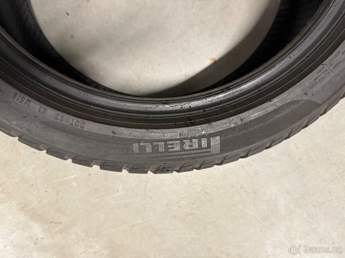 prodám zimní 225/45/18 Michelin a Pirelli - 4