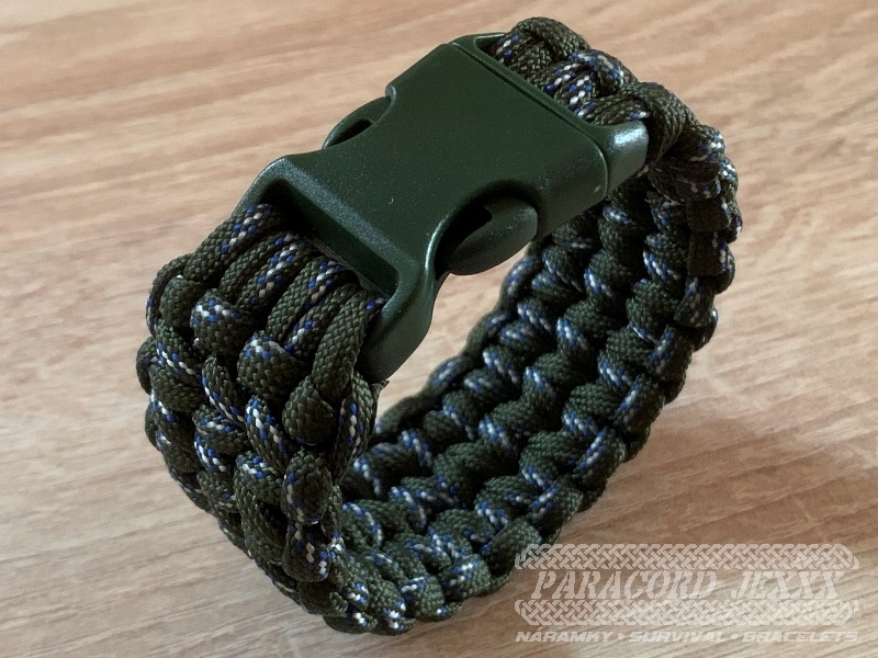 Paracord náramek (18 cm) oliv - blue - white - 4