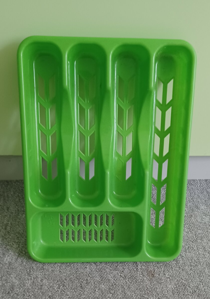 Plastový příborník - 4