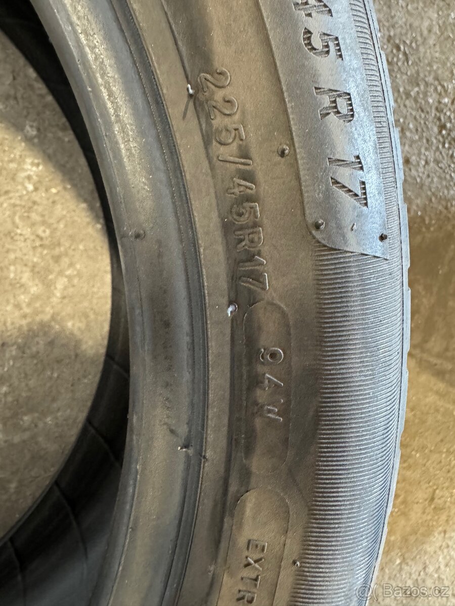 Michelin 225/45/17 - 4