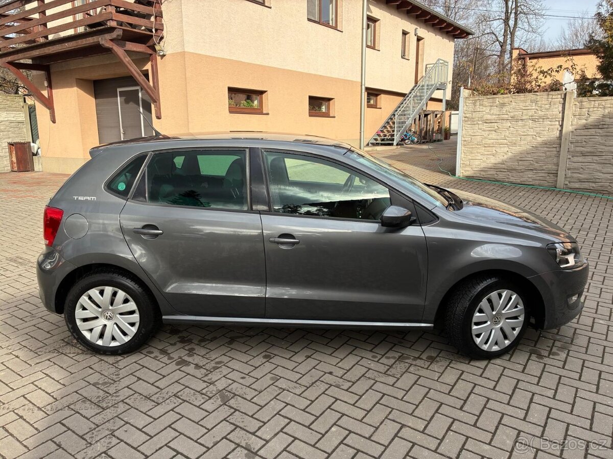 Volkswagen Polo - 4