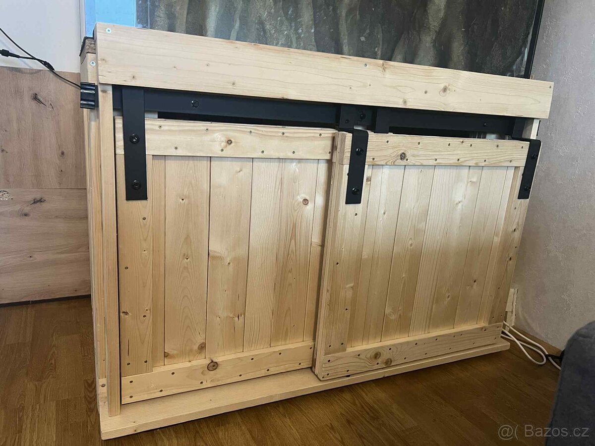 Prodám akvárium 432 l + skříňka - 4