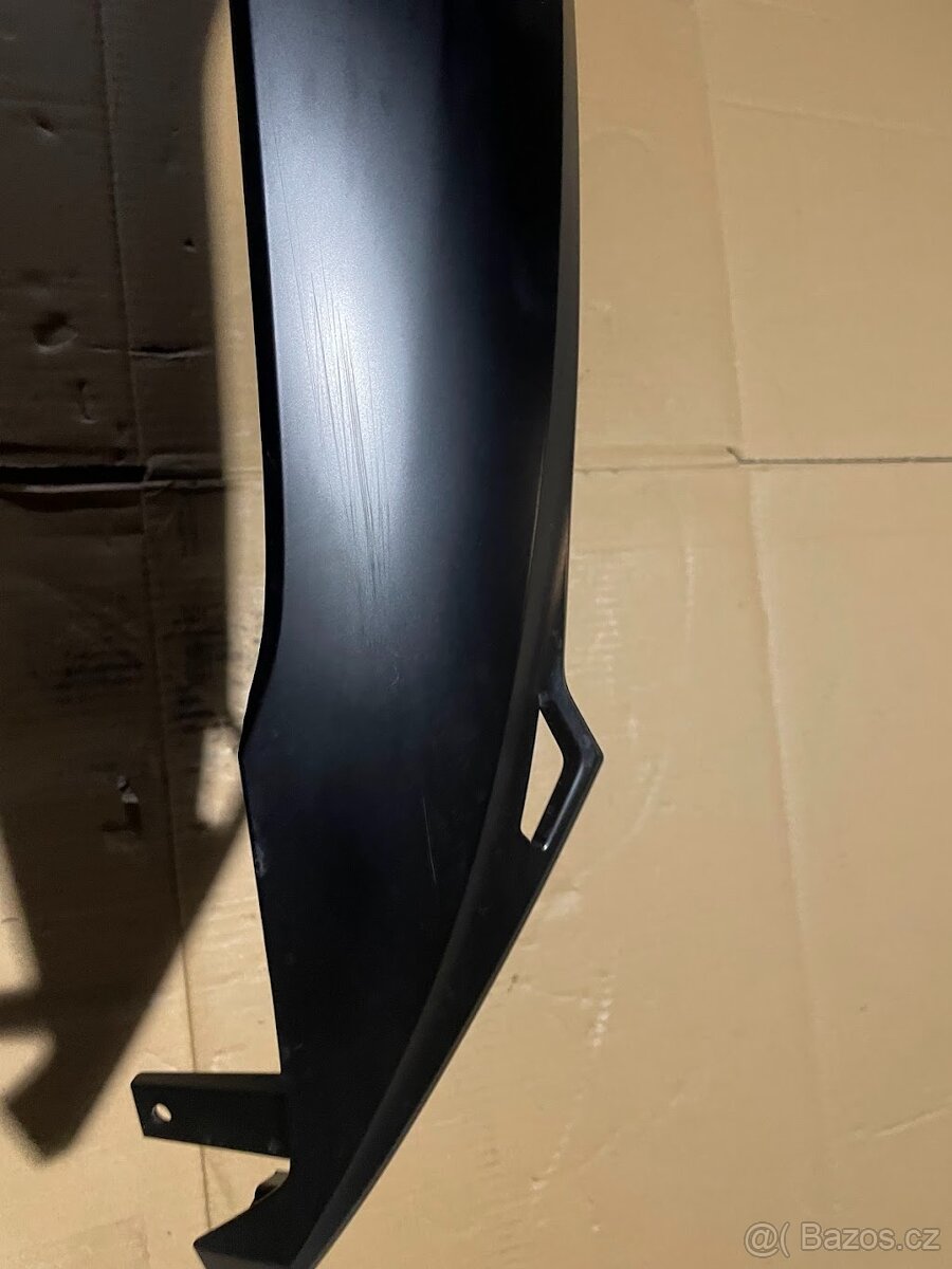 Pravý spodní kryt na Honda Forza 125/350 - 4