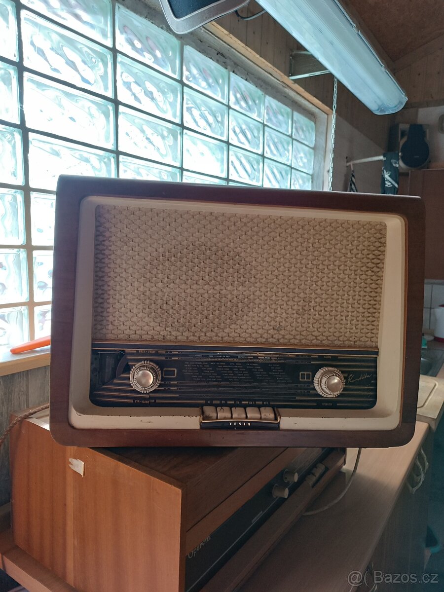 Rádio TESLA 526A - 4