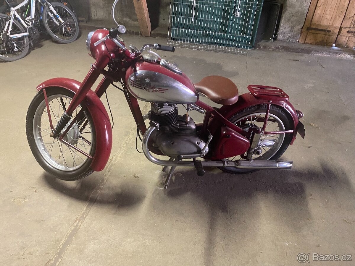 Jawa 250 Pérák - 4