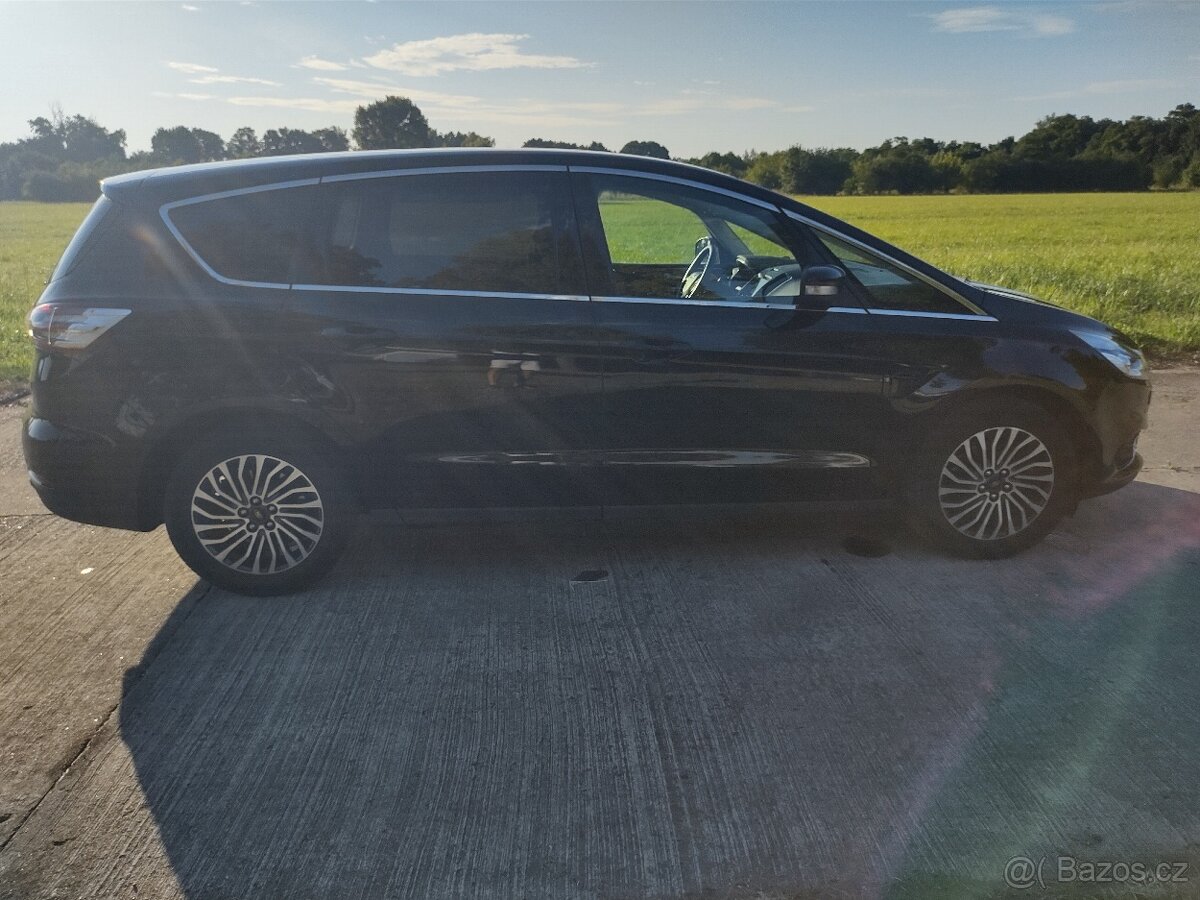 Ford S max Titanium 2.0 D automat 140 kW naj. 99700 km - 4