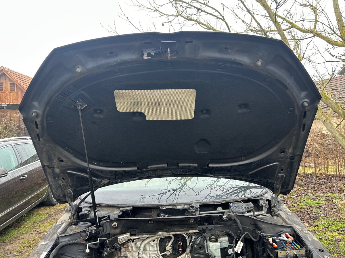 Kapota Passat B7 - 4