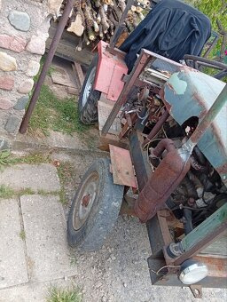 Traktůrek domácí výroby - 4